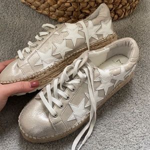 Marc Fisher Star Sneakers!!🌟🌟